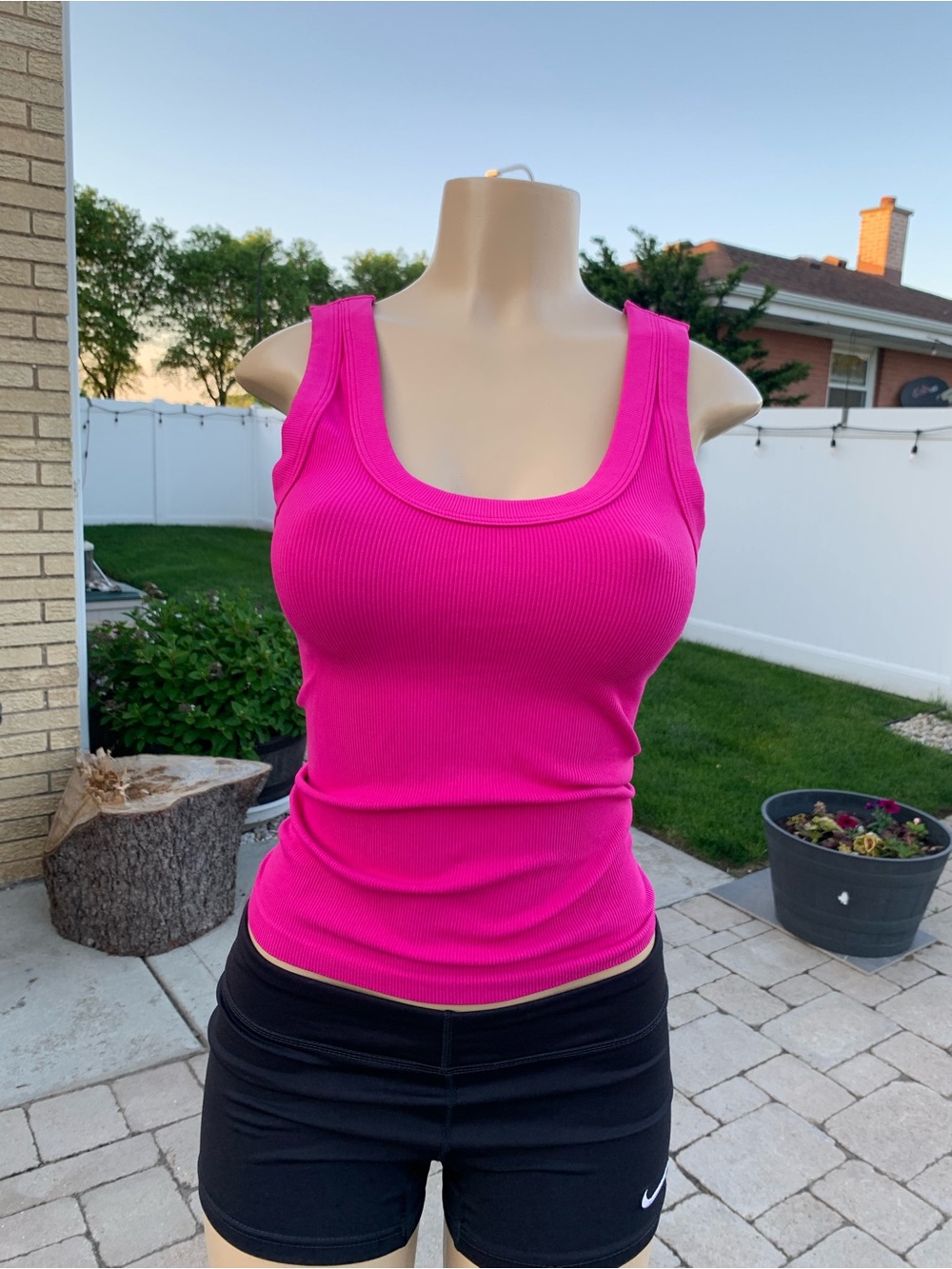 Nikibiki stretch Hot Pink Ribbed Tank Top size M